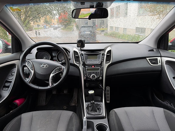 Hyundai i30 8 of 12