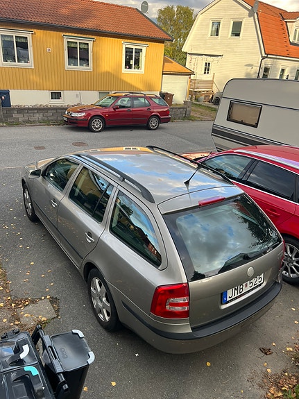 Skoda Octavia 3 of 10