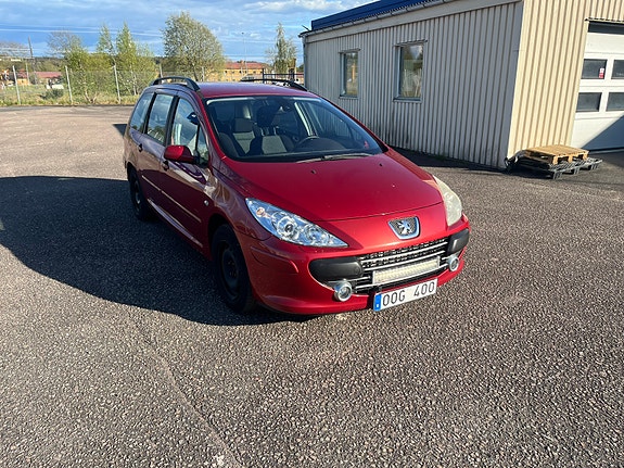 Peugeot 307 2 of 7