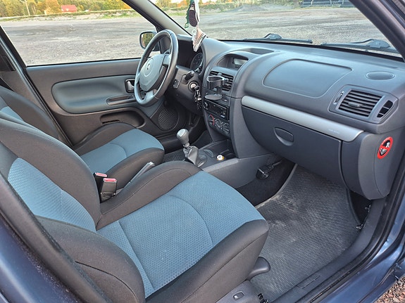 Renault Clio 5 of 6