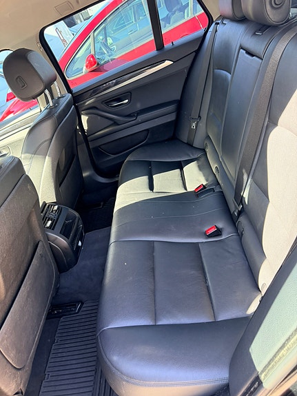 BMW 520d 12 of 14