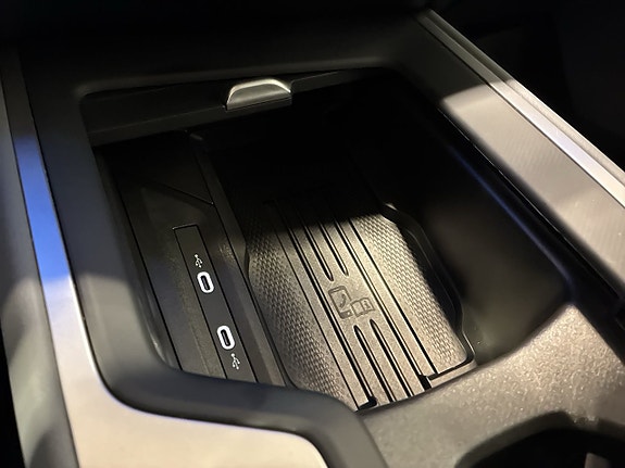Volkswagen Passat 19 of 24