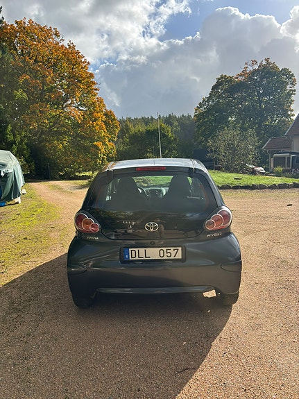 Toyota Aygo 4 of 13