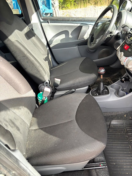 Toyota Aygo 10 of 13