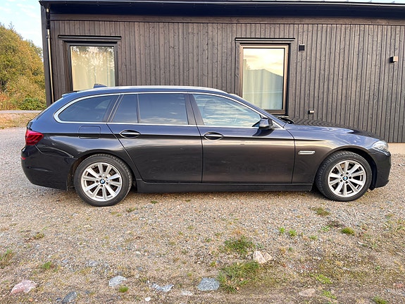 BMW 520d 2 of 10