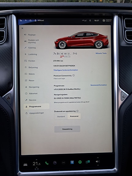 Tesla Model S 12 of 15