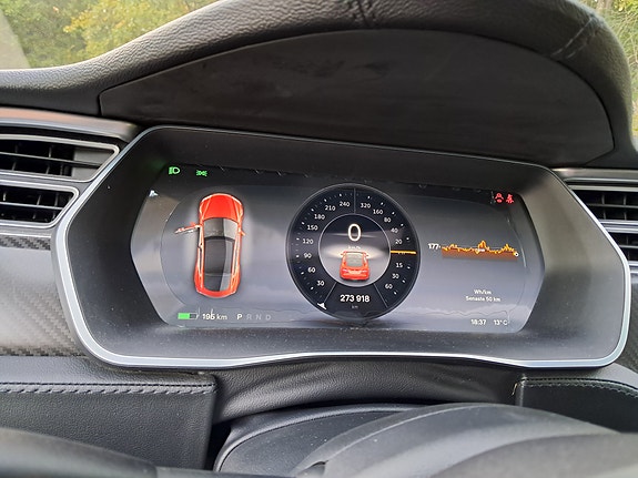 Tesla Model S 11 of 15