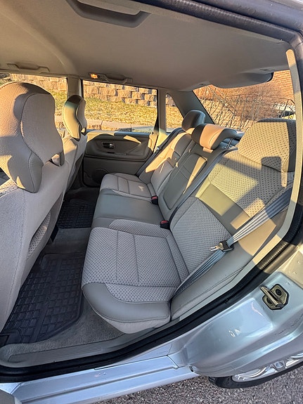 Volvo S70 5 of 7