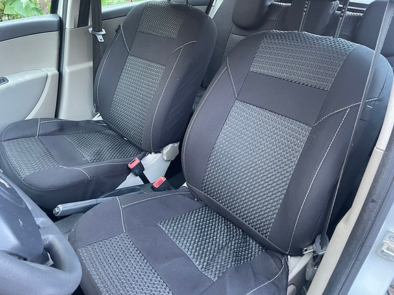 Renault Clio 6 of 8