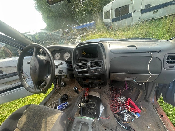 Nissan NP300 7 of 30