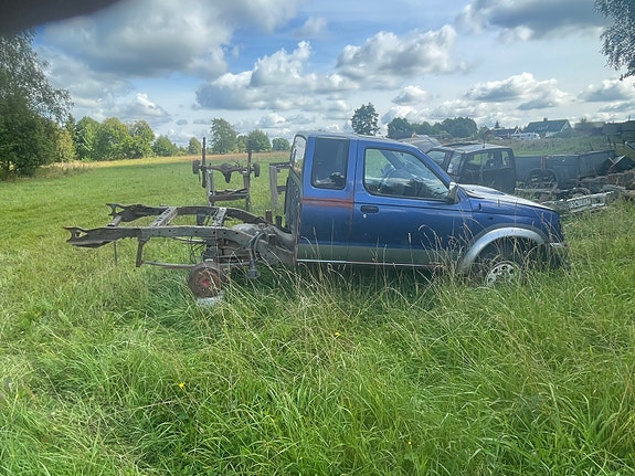 Nissan NP300 4 of 30