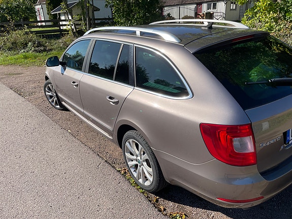 Skoda Superb 4 of 6