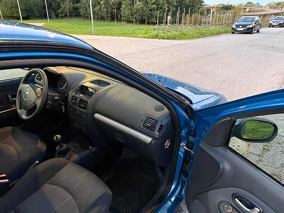 Renault Clio 6 of 15