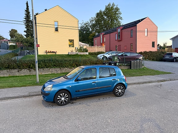 Renault Clio 2 of 15