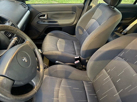 Renault Clio 5 of 15