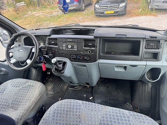 Ford Transit 5 of 6
