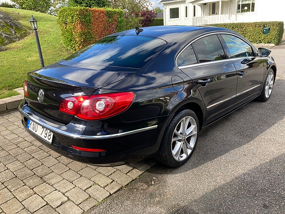 Volkswagen Passat CC 3 of 7