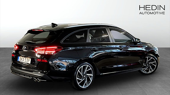 Hyundai i30 2 of 12