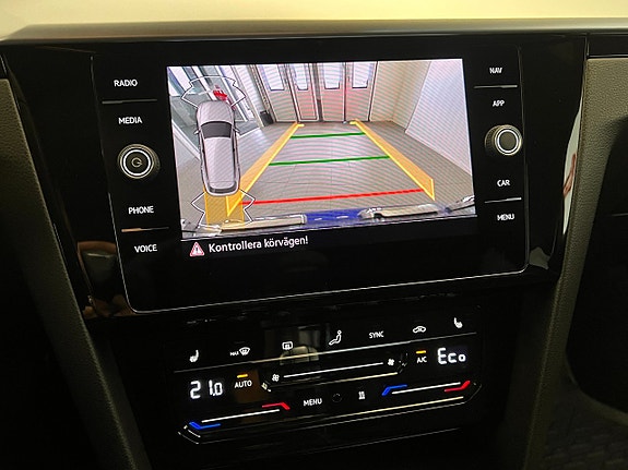 Volkswagen Arteon 25 of 30