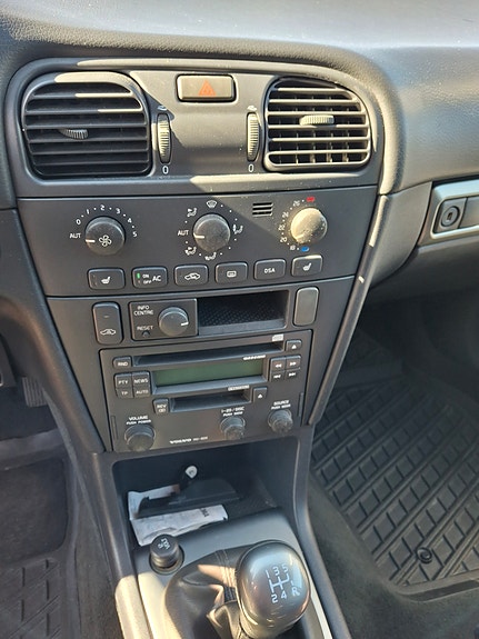 Volvo V40 4 of 7