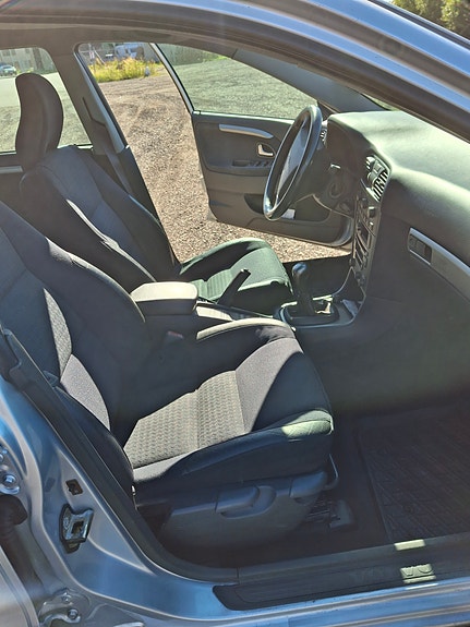Volvo V40 6 of 7