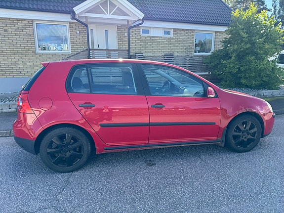 Volkswagen Golf V 11 of 17