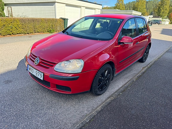 Volkswagen Golf V 8 of 17