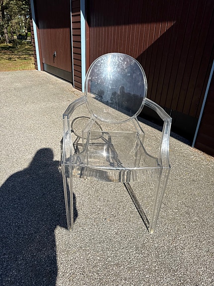 Kartell Louis Ghost stol transparent av Philippe Starck