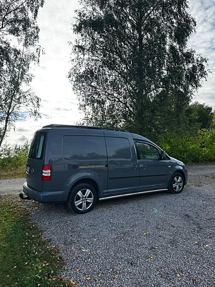 Volkswagen Caddy Maxi 2 of 6