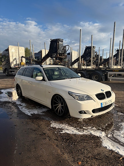 BMW 520d 2 of 2