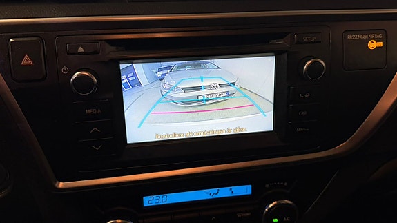 Toyota Auris 10 of 12