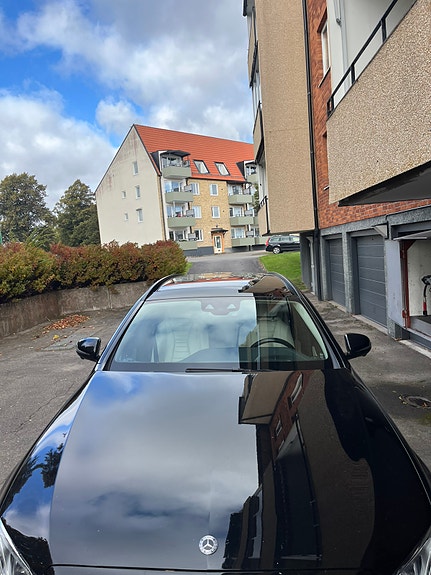 Mercedes-Benz E350 8 of 8