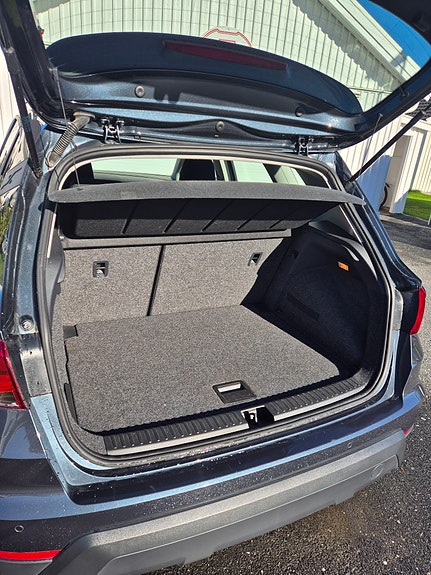 Seat Arona 5 of 12