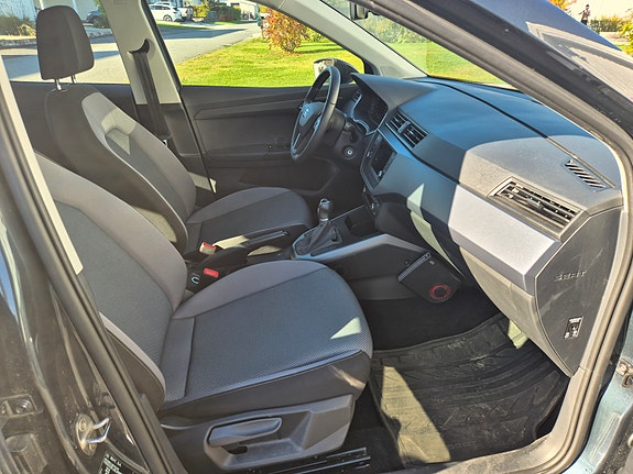 Seat Arona 6 of 12