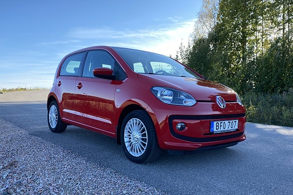 Volkswagen UP! 7 of 17