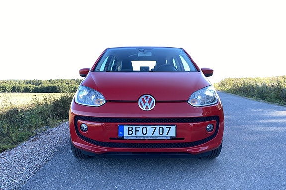 Volkswagen UP! 8 of 17