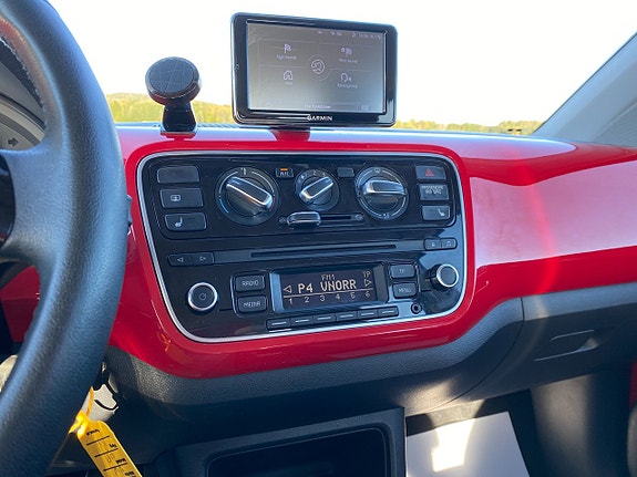 Volkswagen UP! 10 of 17