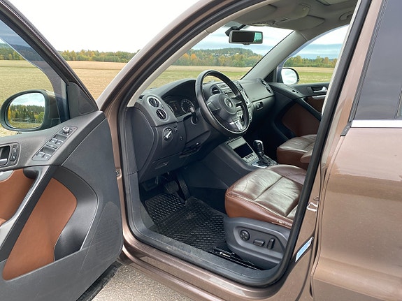 Volkswagen Tiguan 12 of 17