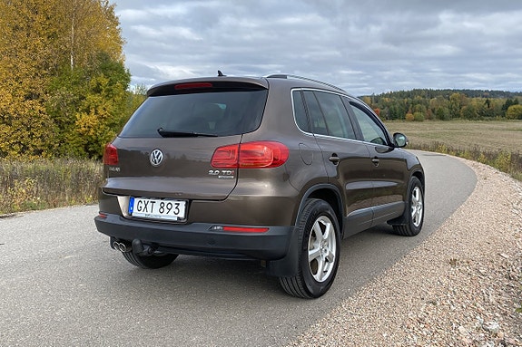 Volkswagen Tiguan 5 of 17