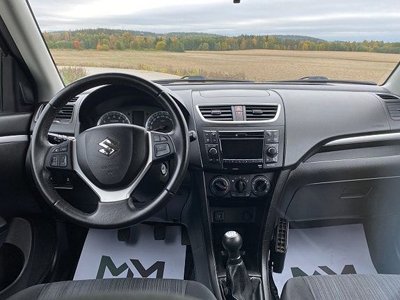 Suzuki Swift 12 of 17