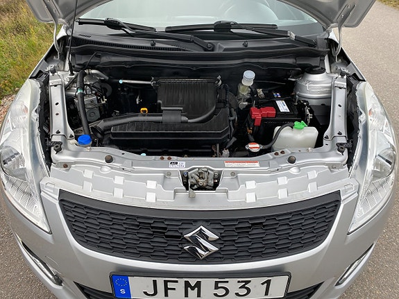 Suzuki Swift 15 of 17