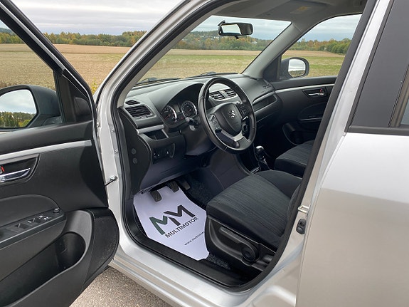 Suzuki Swift 13 of 17