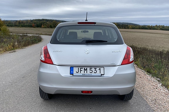 Suzuki Swift 5 of 17