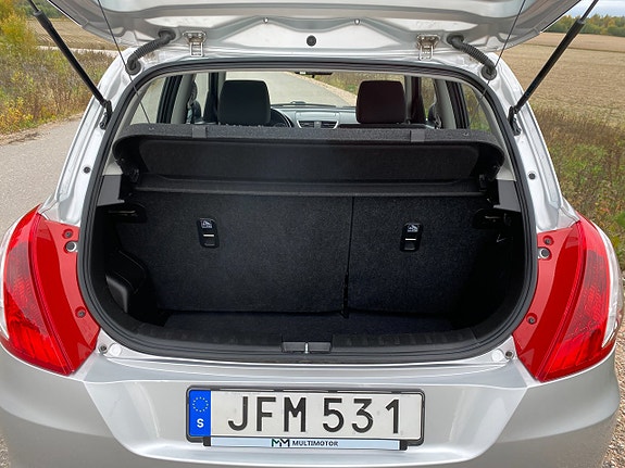 Suzuki Swift 10 of 17