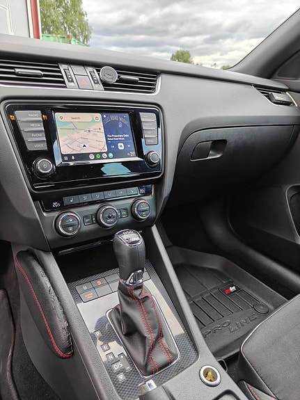 Skoda Octavia 14 of 24