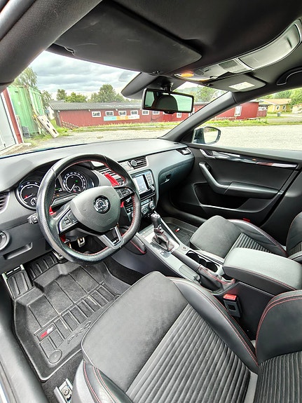 Skoda Octavia 16 of 24