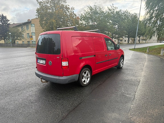 Volkswagen Caddy Maxi 6 of 13