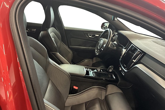 Volvo V60 14 of 24