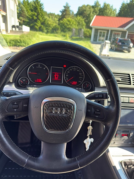 Audi A4 7 of 10