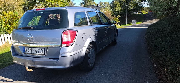Opel Astra 4 of 6